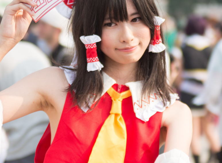 【ワキマンコあり】コスプレイヤーの脇だけでいいから舐めたい