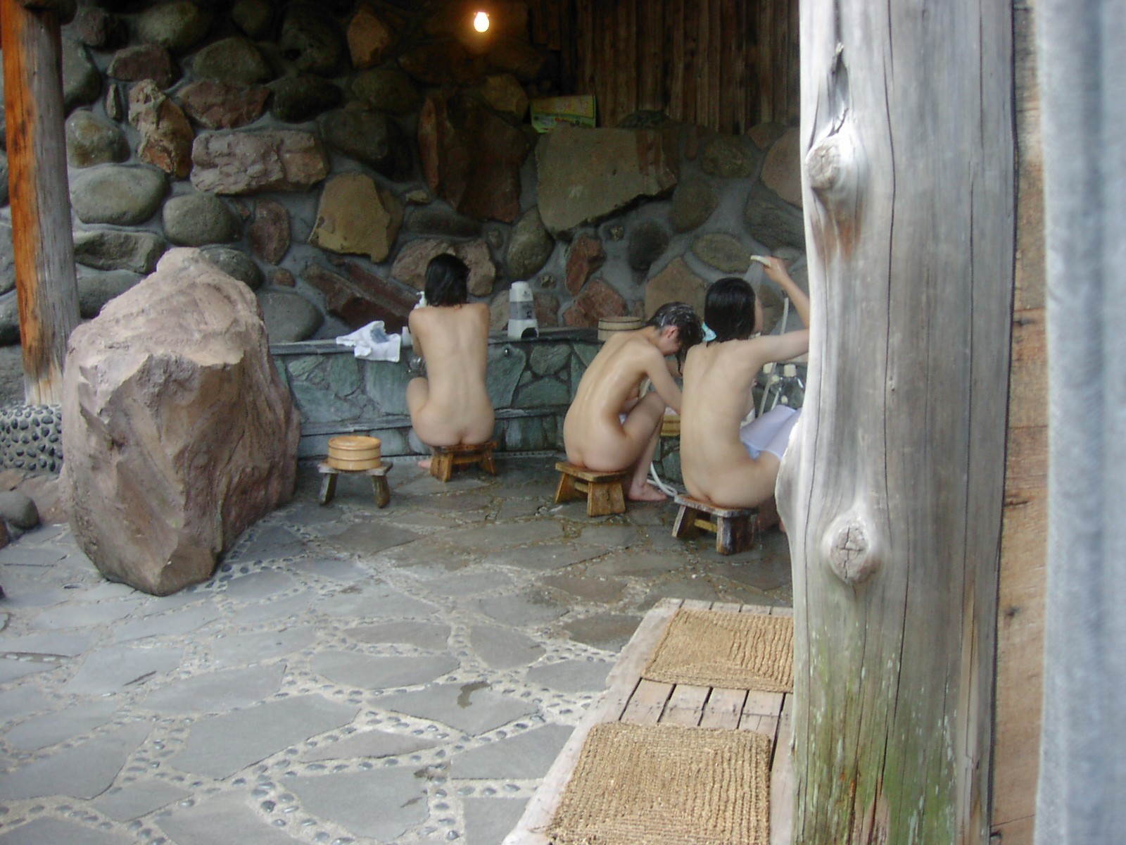 素人,温泉,盗撮,エロ画像,露天風呂,女湯