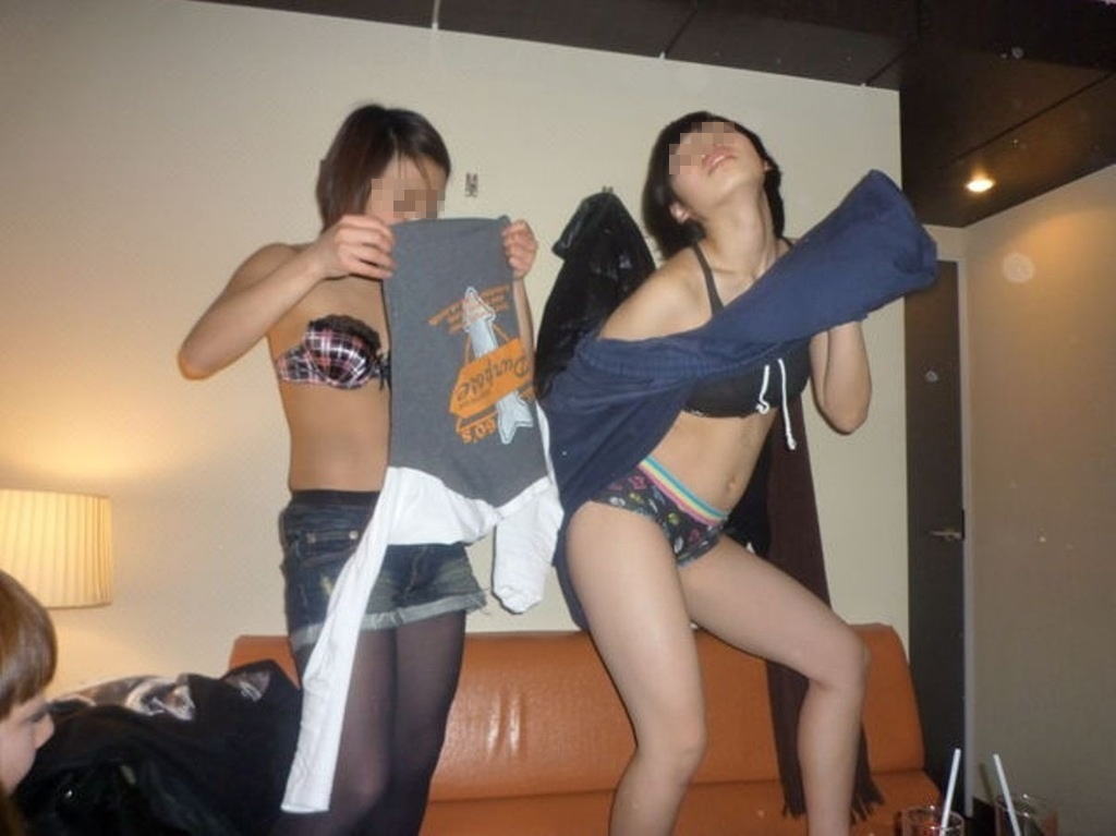 恥じらい,おふざけ,今時,若者,エロ画像
