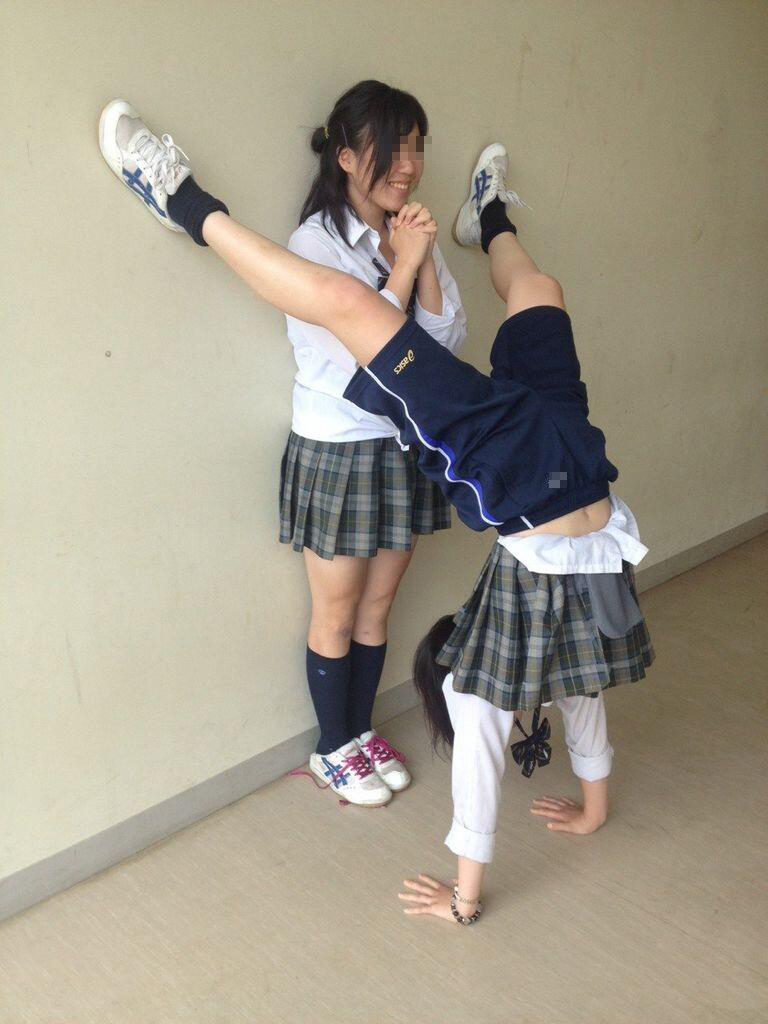 JK,おふざけ,女子高生,パンチラ,エロ画像【33】