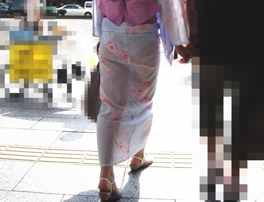 【透けパン】下半身すっけすけで歩いてる女ｗｗｗｗｗｗｗｗｗｗｗｗ