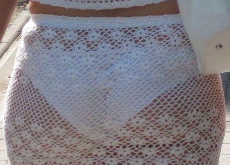 【街撮り透けパン画像】外人透けすぎ自重しねぇｗ日本と海外のパンツの透け具合を見比べてみたらｗｗｗ