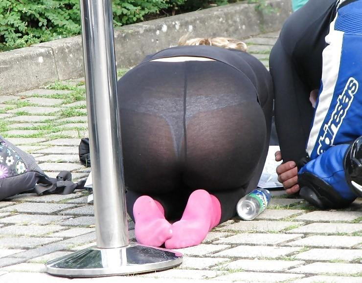 【ノーパンに非ず】しっかりパンツ穿いてる透けパン画像