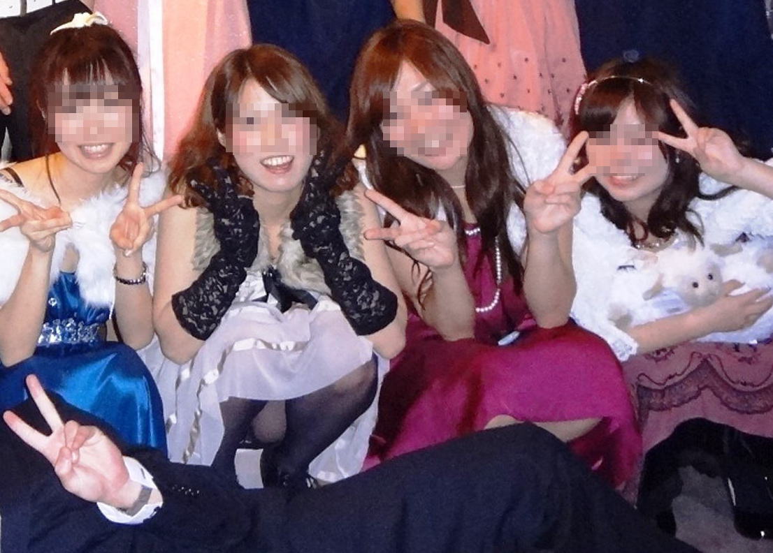 披露宴 結婚式 二次会 パーティー ドレス パンチラ エロ画像