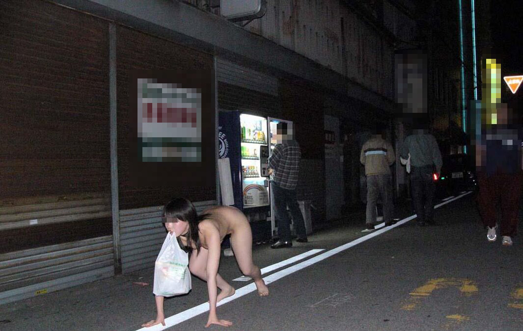 自販機,脱ぐ,野外露出,エロ画像【47】