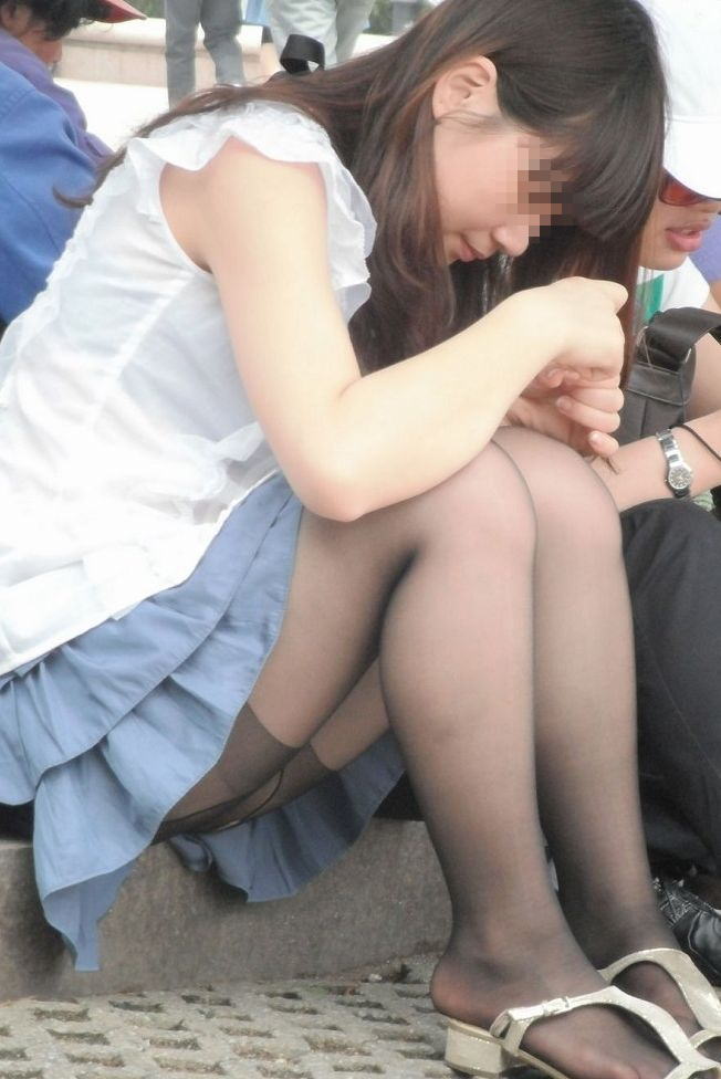 段差,パンツ,腰掛け,パンチラ,エロ画像【38】