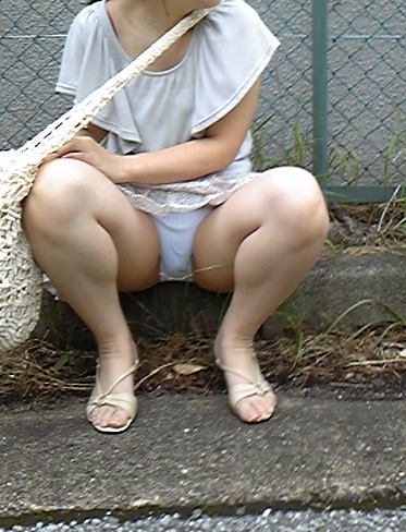 段差,パンツ,腰掛け,パンチラ,エロ画像【44】