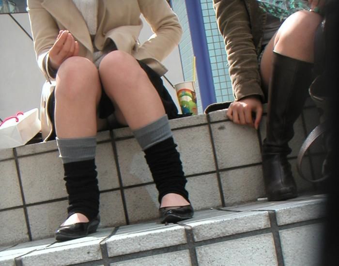 段差,パンツ,腰掛け,パンチラ,エロ画像【45】