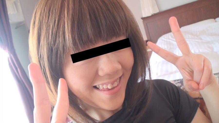 素人なのに大トロのような色艶をしたパイパンマ●コの持ち主ミオ（18歳）