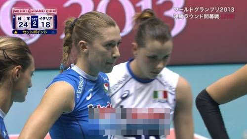 『ノーブラなの？スケスケでB地区透けまくりの女子バレー放送ｗｗｗｗｗ』