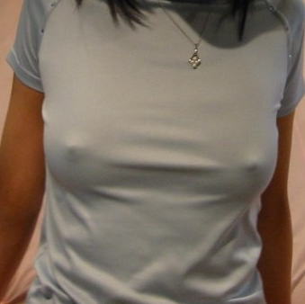 乳首が透けポッチしちゃってるエロ画像集めたったｗｗｗｗｗｗ