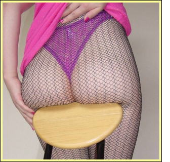 パンツを履いたままの尻こそ至高のエロ画像part56