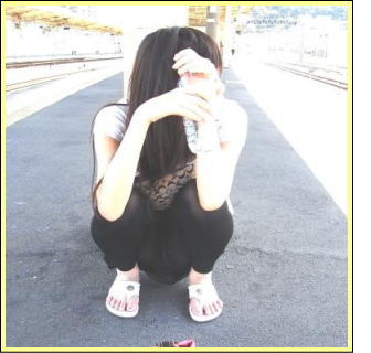 まぁ油断してパンチラしてたスナップ写真が流出するとは思ってないわけで・・・・。