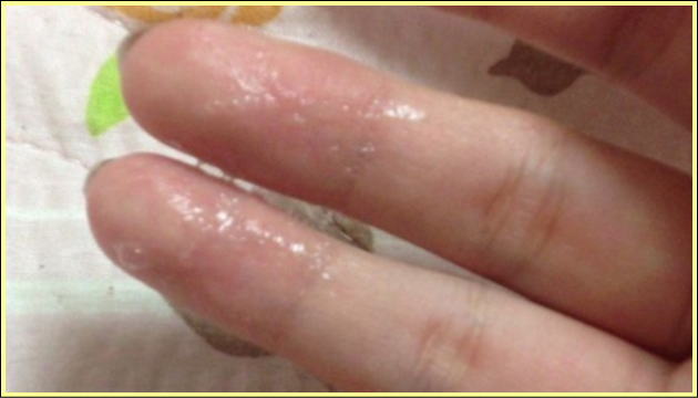 18歳変態処女JKが裸うp中に溢れた糸引きマン汁うpｗｗｗ