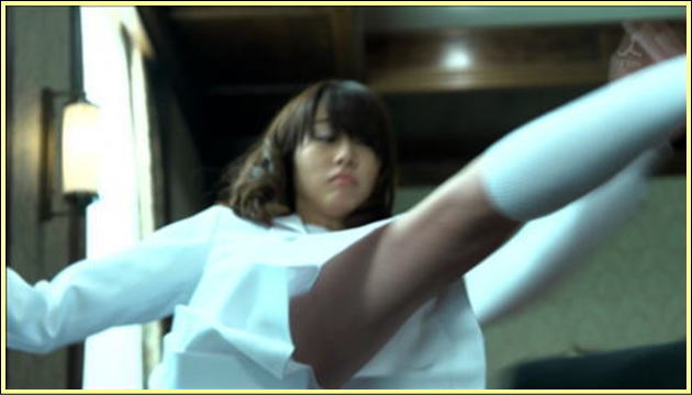 桐谷美玲の美脚ハイキックｷﾀ━━━(ﾟ∀ﾟ).━━━!!!