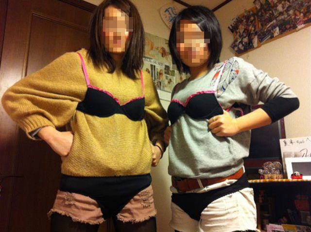 ”恥じらい”って言葉知ってる？リア充女子のおふざけ画像がお下品すぎるｗｗｗ