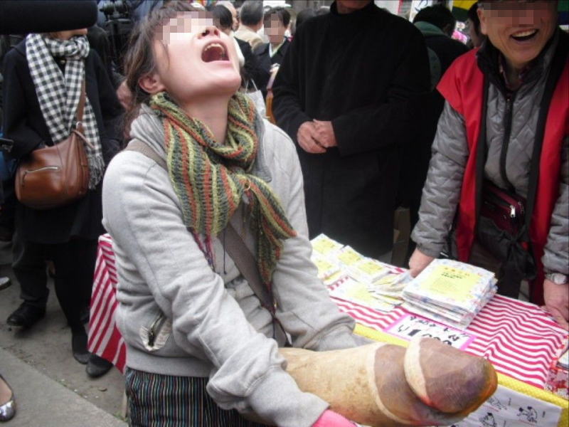 素人のおふざけ画像って本当エロいのばっかな・・・