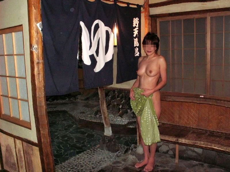 【温泉旅行】素人が撮影した記念写真がエロ過ぎてオナネタにしかならない・・・